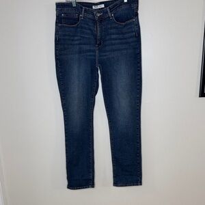 Levi Strauss Signature Gold Totally Shaping Straight Jeans